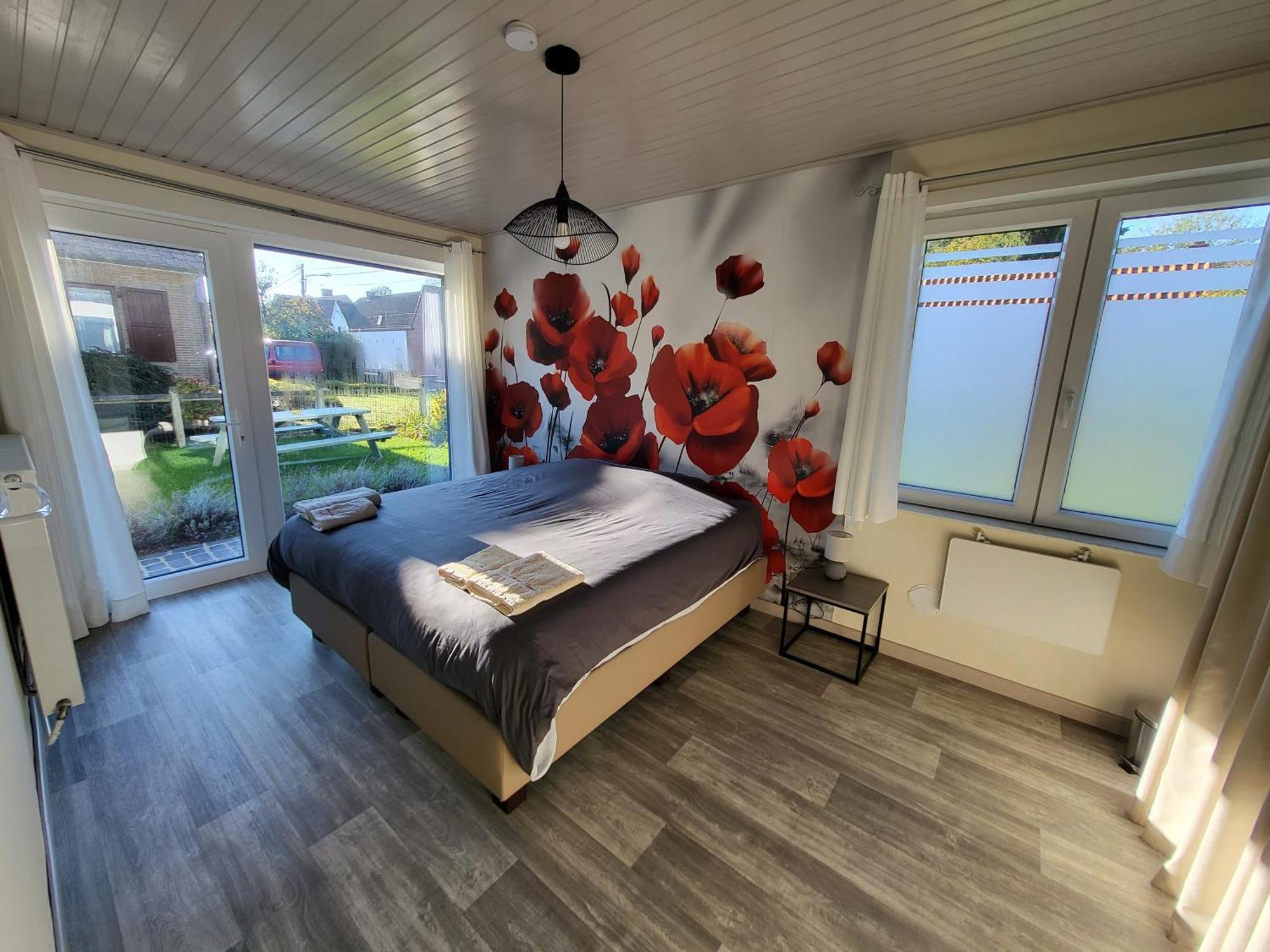Mary'S Poppies - Bed & Breakfast Blandain Экстерьер фото