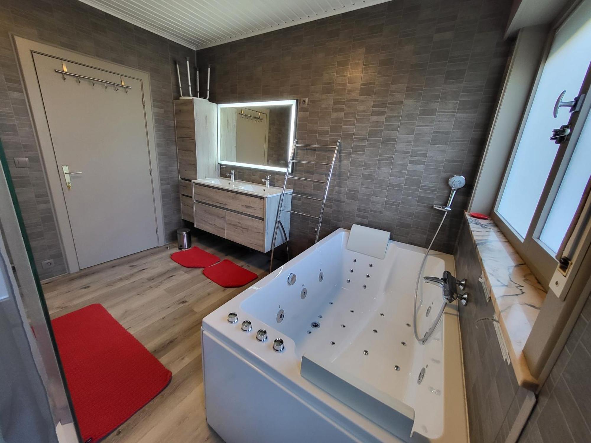 Mary'S Poppies - Bed & Breakfast Blandain Экстерьер фото